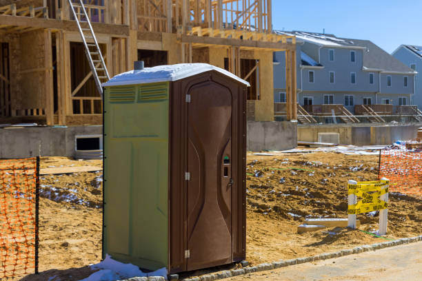 Best Porta potty delivery and setup  in Hughson, CA